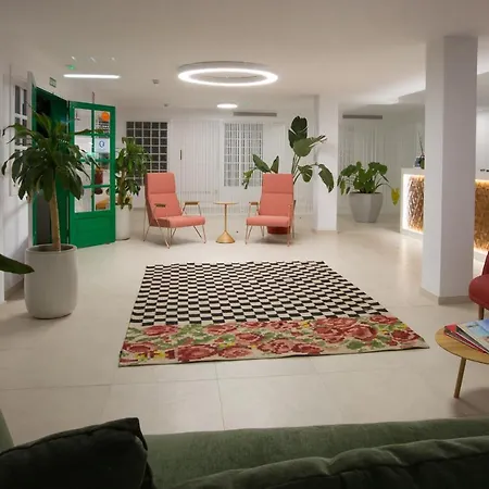 Nazaret Mansion מלון 3*